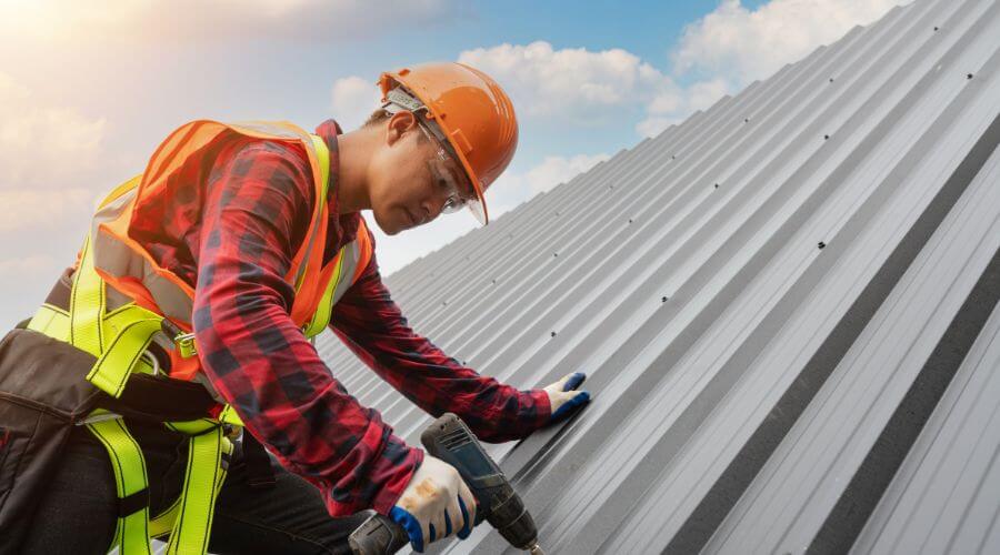 Professional gutter cleaning in Amberson, PA